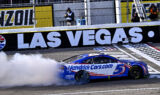 Larson earns back-to-back wins at Las Vegas