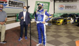 Go inside Elliott's celebration after commanding Charlotte win